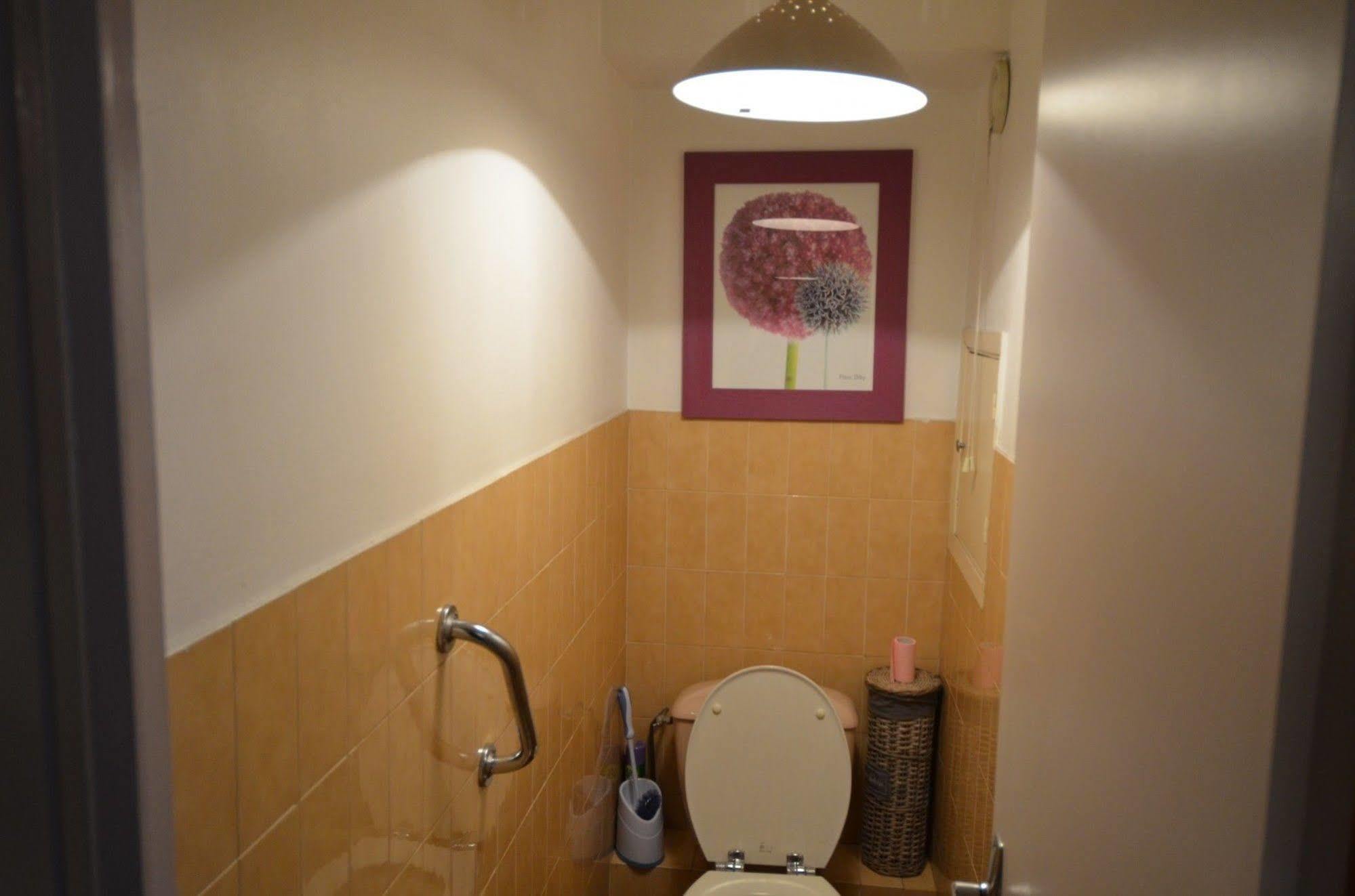 Appartement 6 Personnes Avec Terrasse Le Port Nice Luaran gambar
