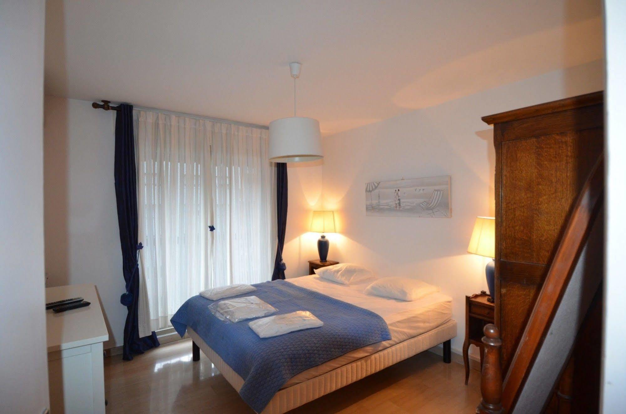Appartement 6 Personnes Avec Terrasse Le Port Nice Luaran gambar