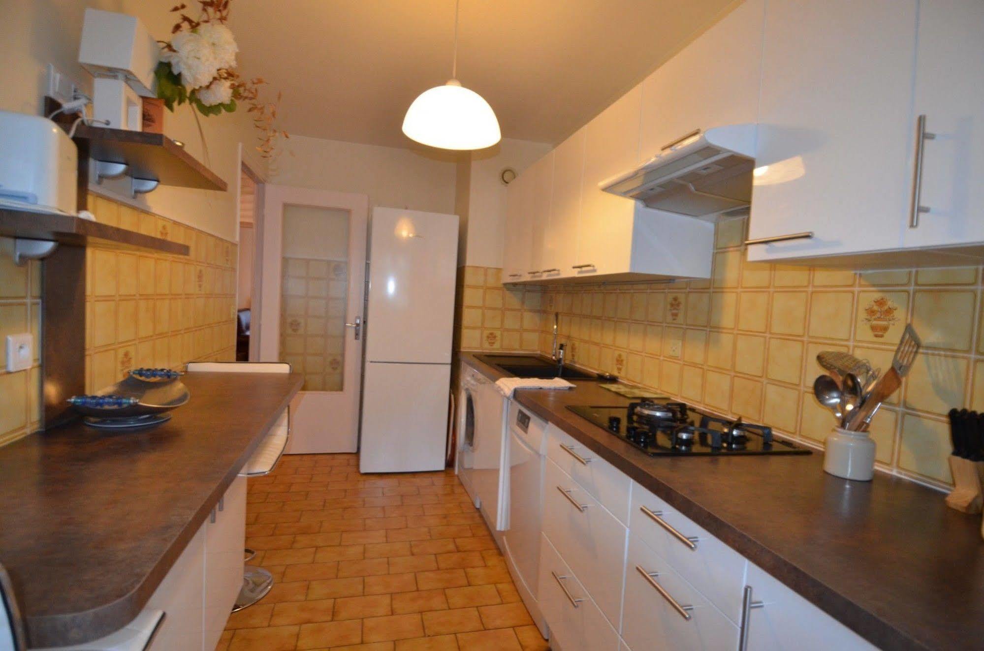 Appartement 6 Personnes Avec Terrasse Le Port Nice Luaran gambar